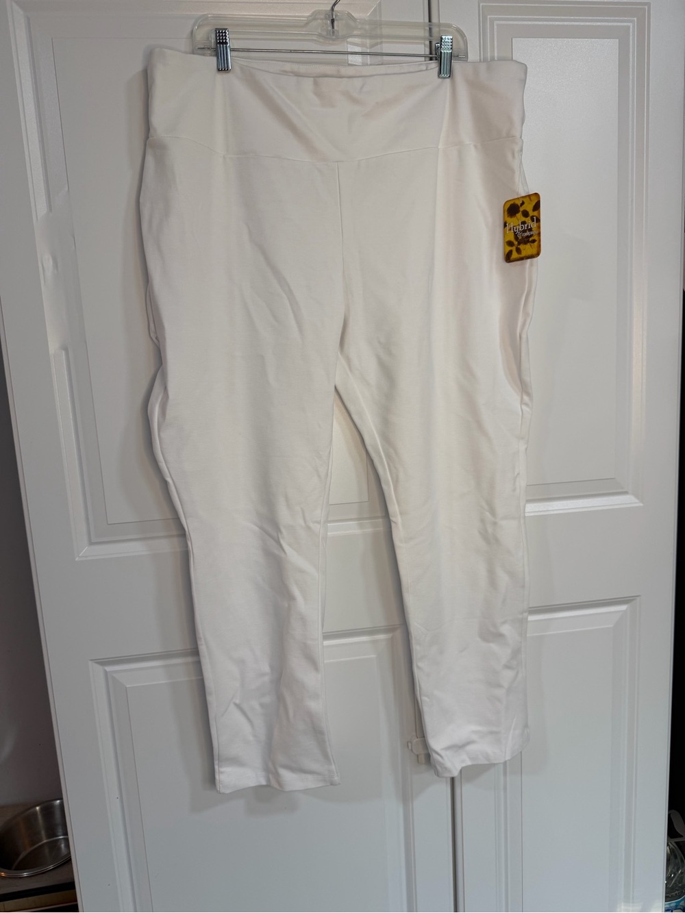 Hybrid & Company White Ponte Skinny Pants